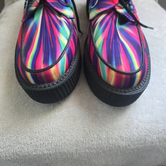RARE T.U.K. Shoes Hi Rainbow Creepers Psychedelic NWOT Firm Price - Picture 3 of 6